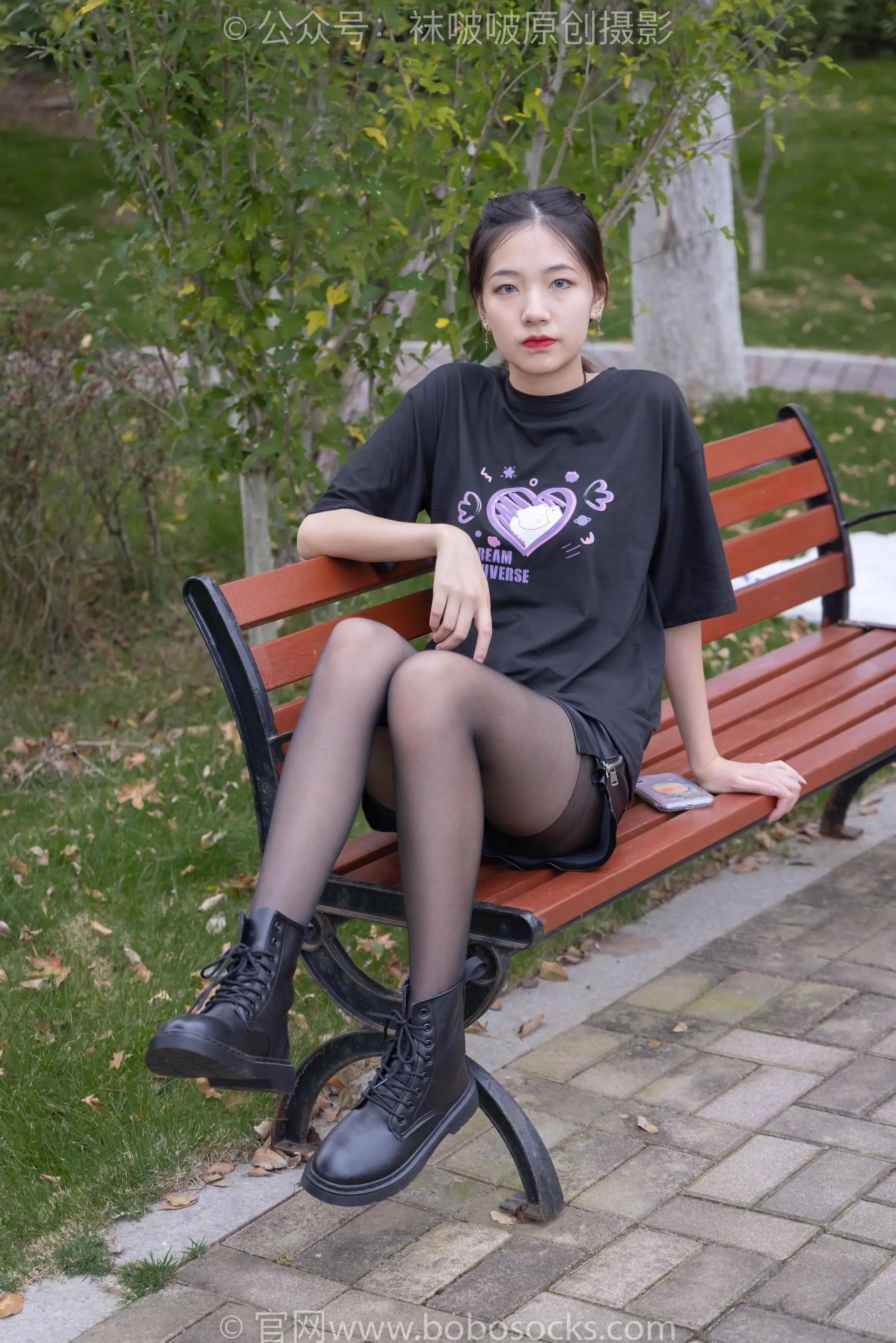 [BoBoSocks袜啵啵]NO.221 小甜豆-马丁靴、黑丝 [83P]插图7